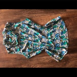 💐NWOT - FLORAL SUMMER BLOUSE💐